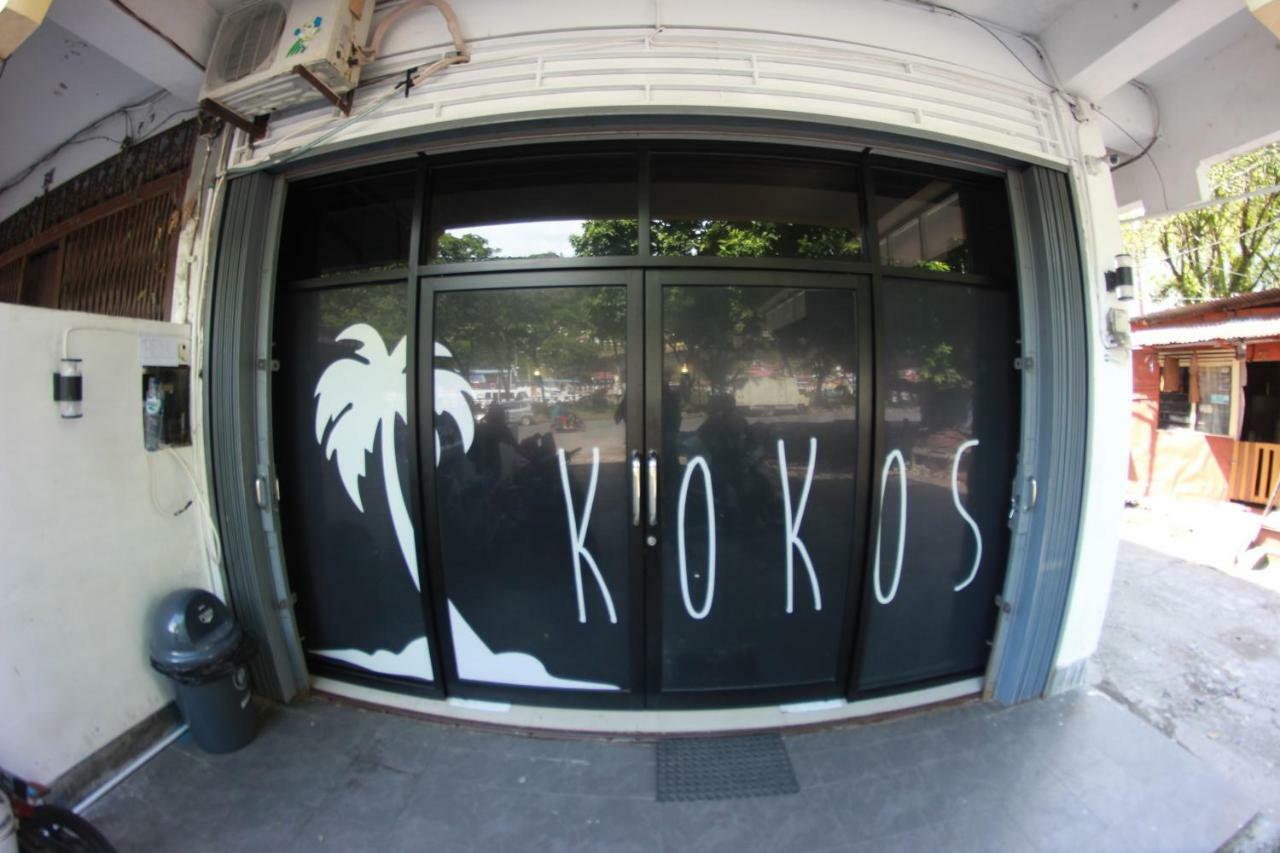 Kokos Hostel Padang City Luaran gambar
